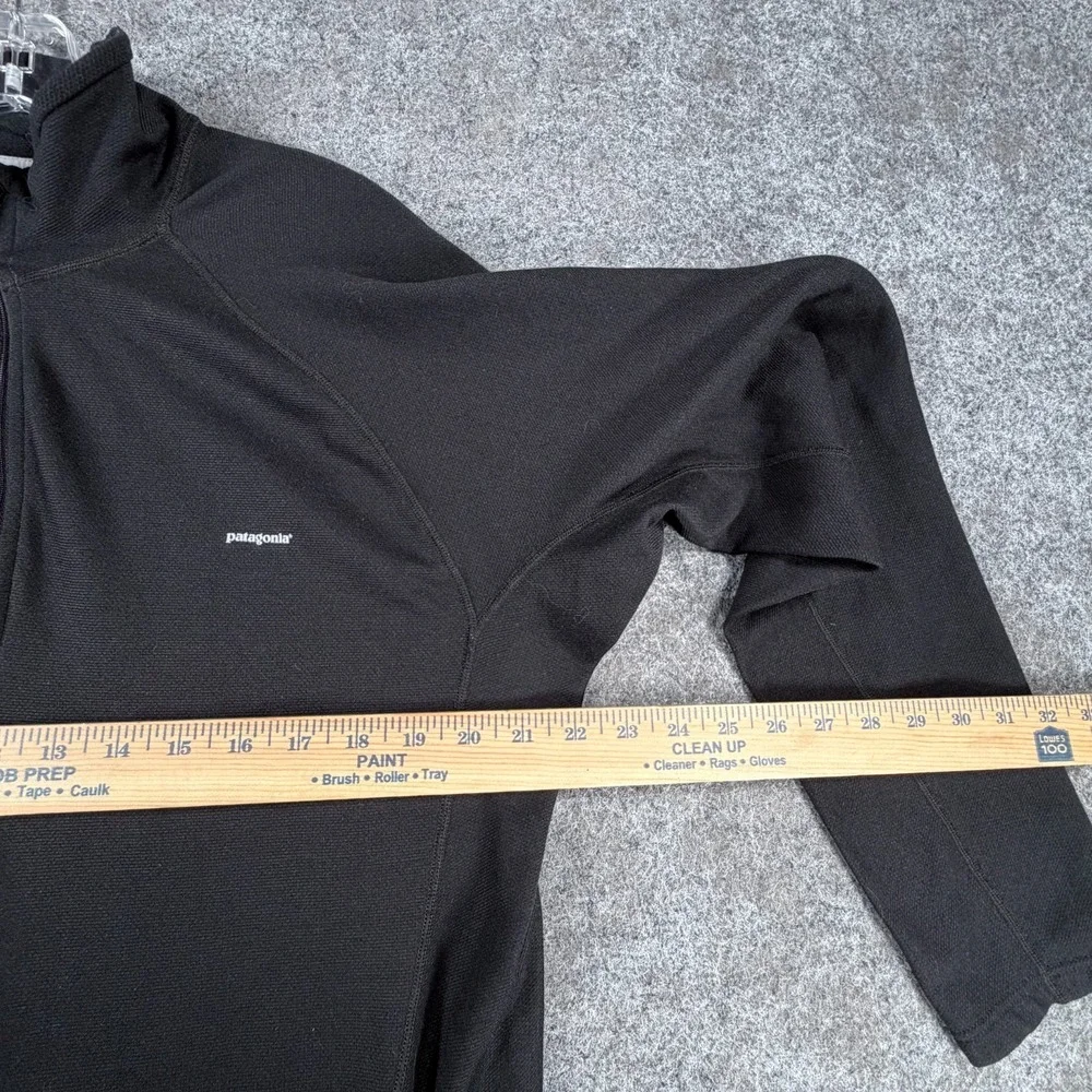 Patagonia Activewear Top Mens XL Black Capilene 3 Thermal Lightweight Zip-Neck‎